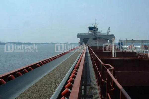 Băng tải lòng máng trong ngành khai thác mỏ