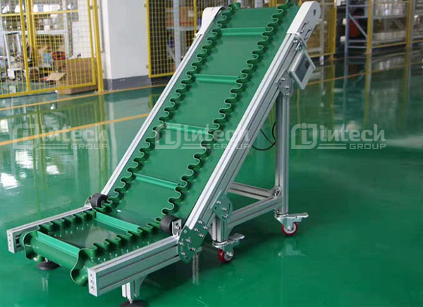 Băng tải tai bèo PVC