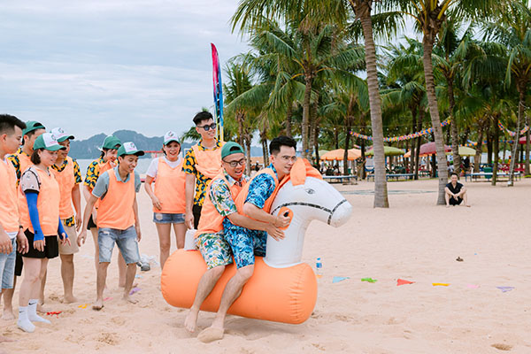 Du lịch công ty 2024 - sôi động mùa hè tại Hạ Long ảnh 3