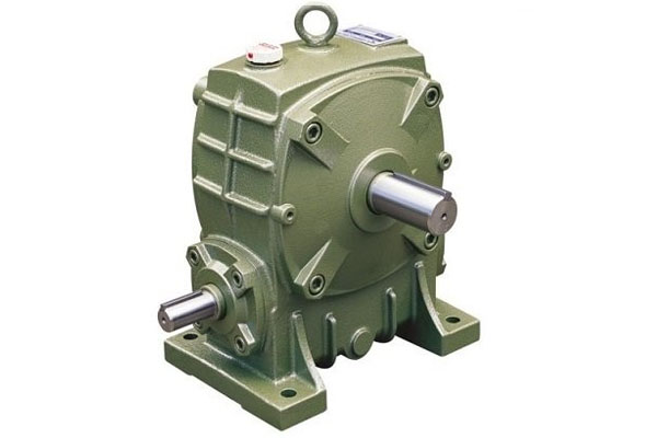 Động cơ giảm tốc cho băng tải là gì?