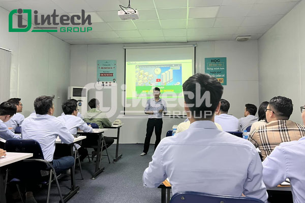 Bạn có cơ hội tham gia chương trình đào tạo thường niên